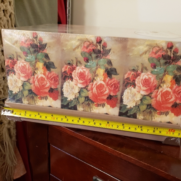 Trunk Gift Set - Picture 2 of 9